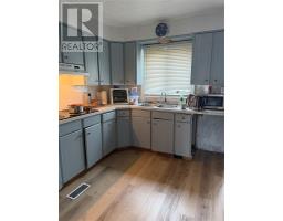 9 Fords Road thumbnail 10