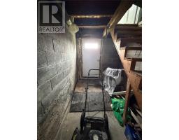 9 Fords Road thumbnail 17