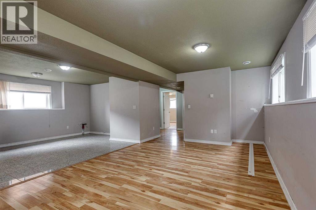 24 Mackenzie Crescent - Image 34