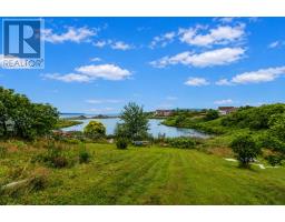 44 Battens Road thumbnail 7