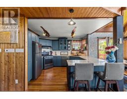 25A Deer Park Road thumbnail 12