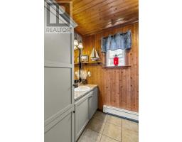 25A Deer Park Road thumbnail 32