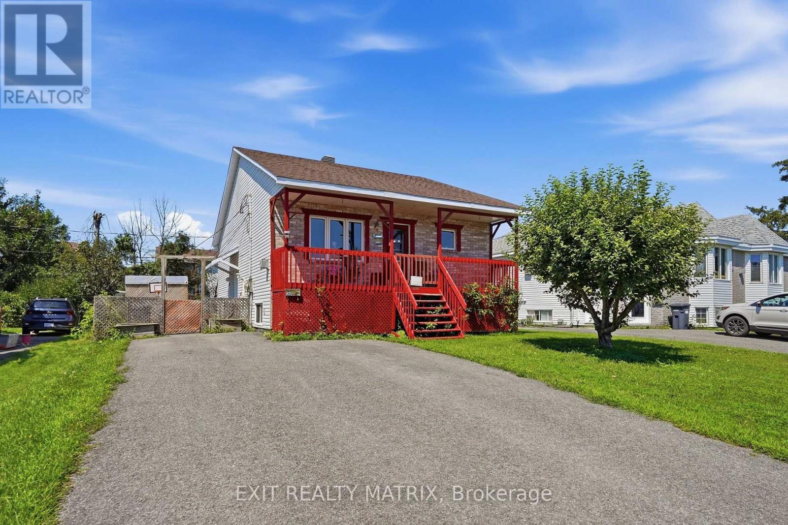 300 TUPPER STREET - 1