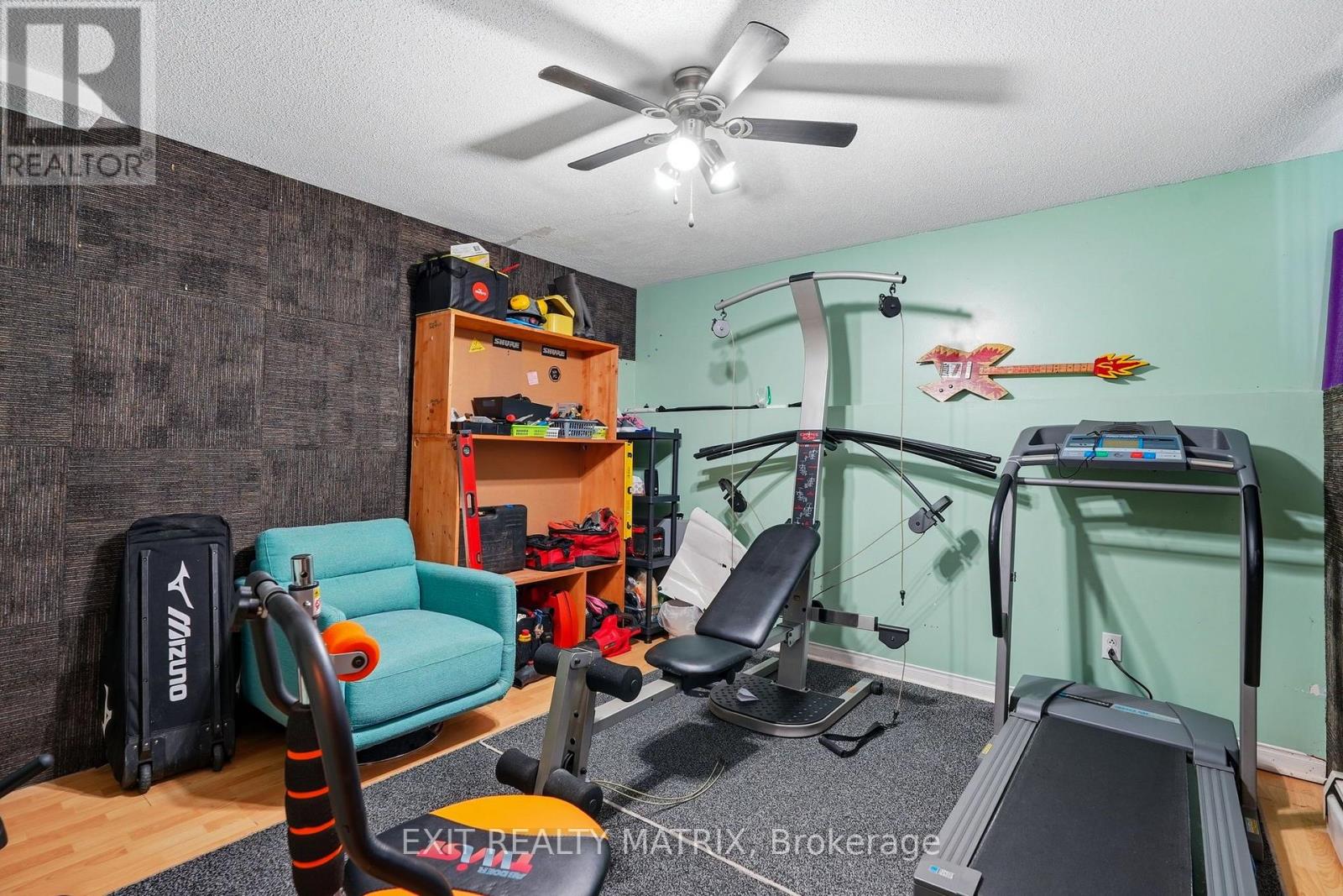 300 TUPPER STREET - 16