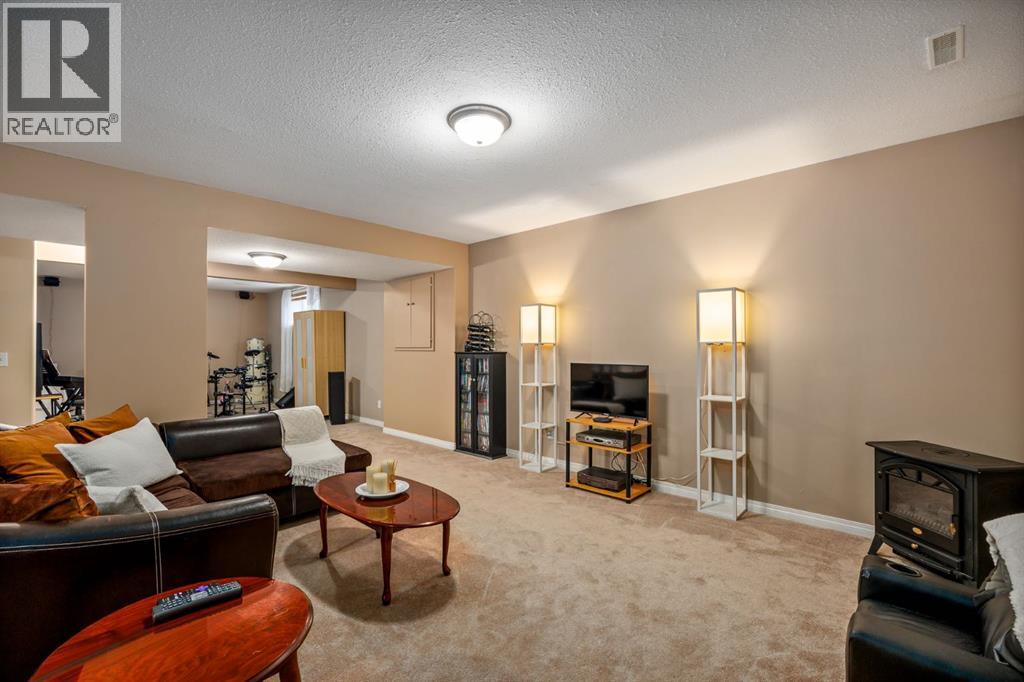 112 Hillview Drive - Image 26