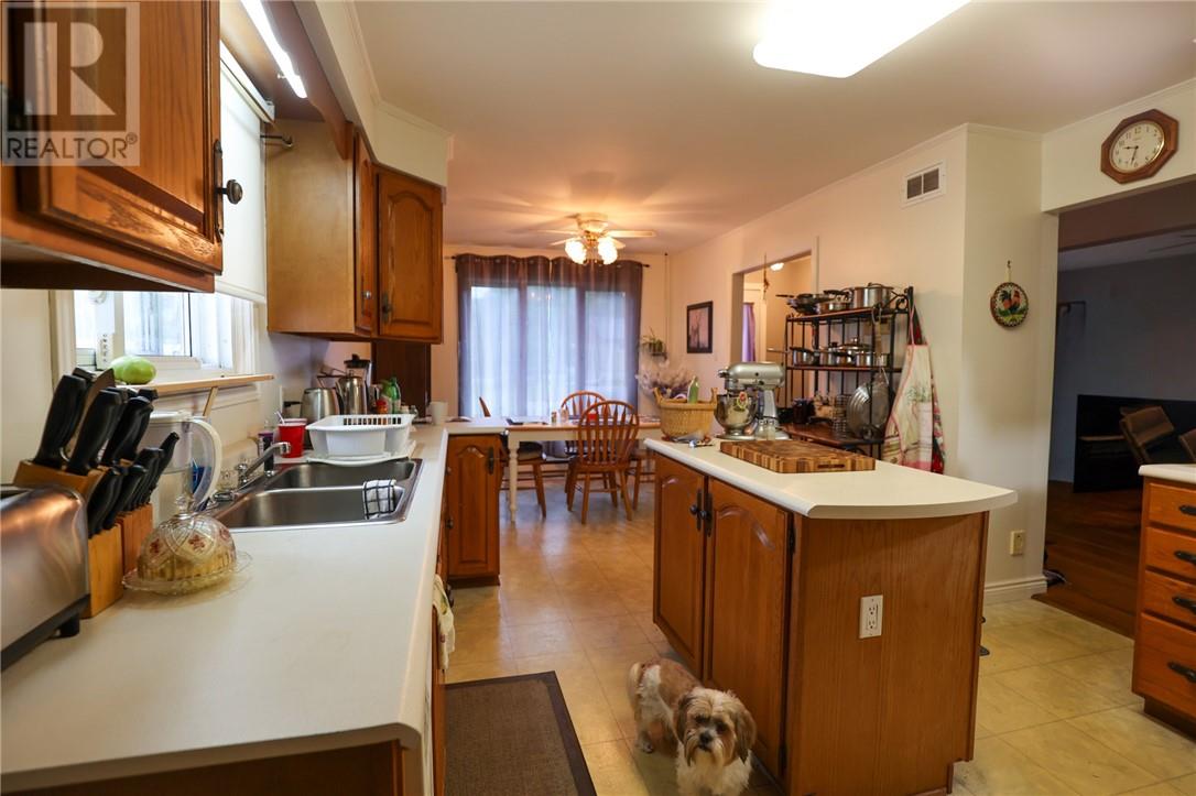595 Brophy Street - 10