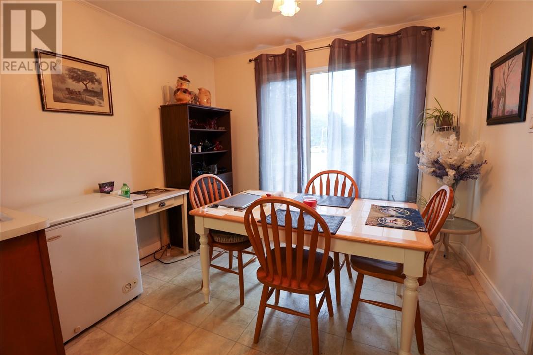 595 Brophy Street - 15