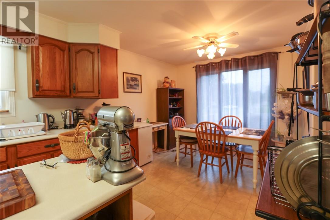 595 Brophy Street - 17