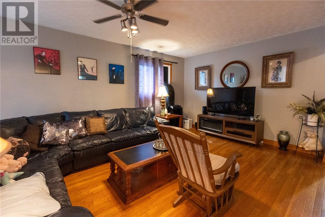 595 Brophy Street - 19
