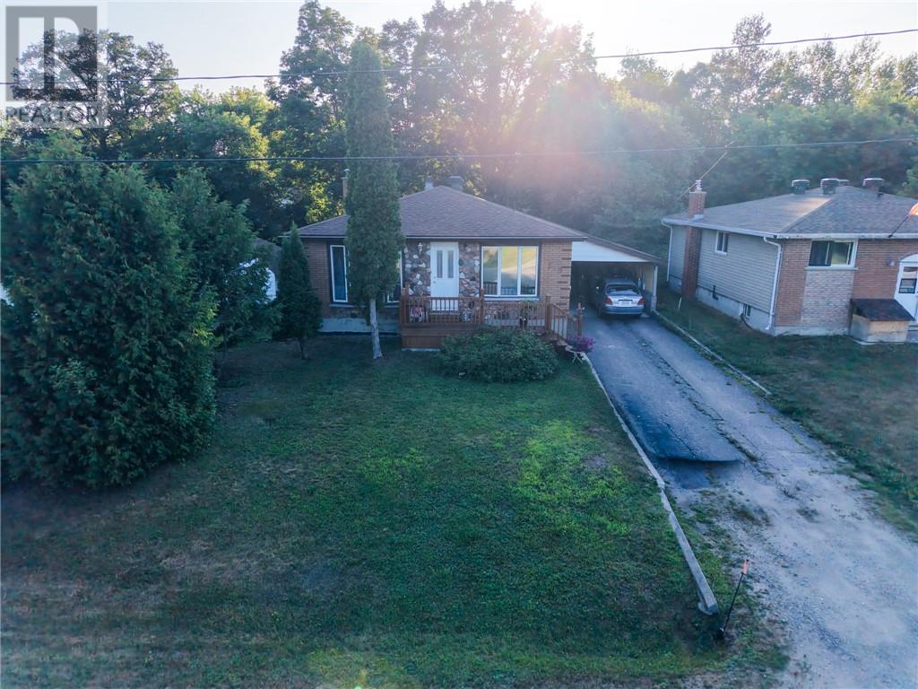 595 Brophy Street, Massey — photo 3