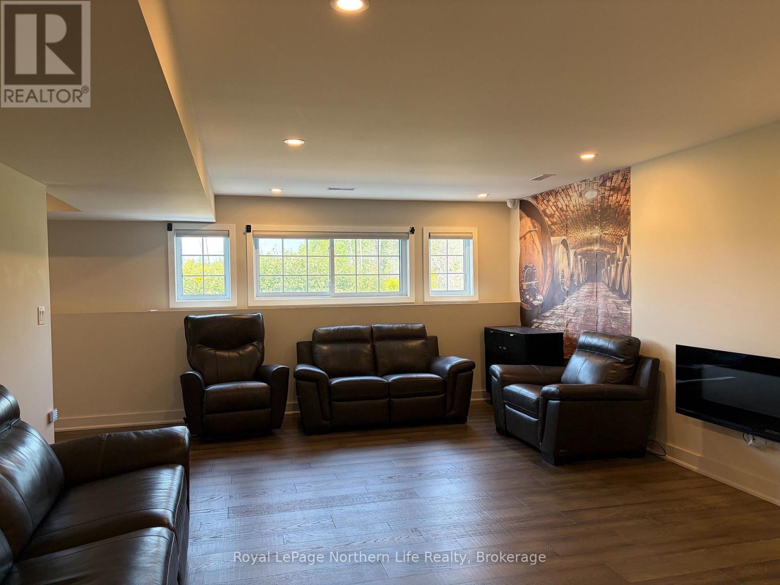 57 TRILIUM DRIVE - 21