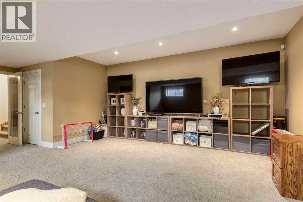 2239 Bowness Road NW - 37