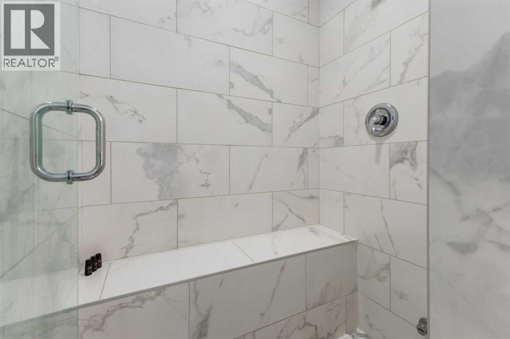 2239 Bowness Road NW - 43