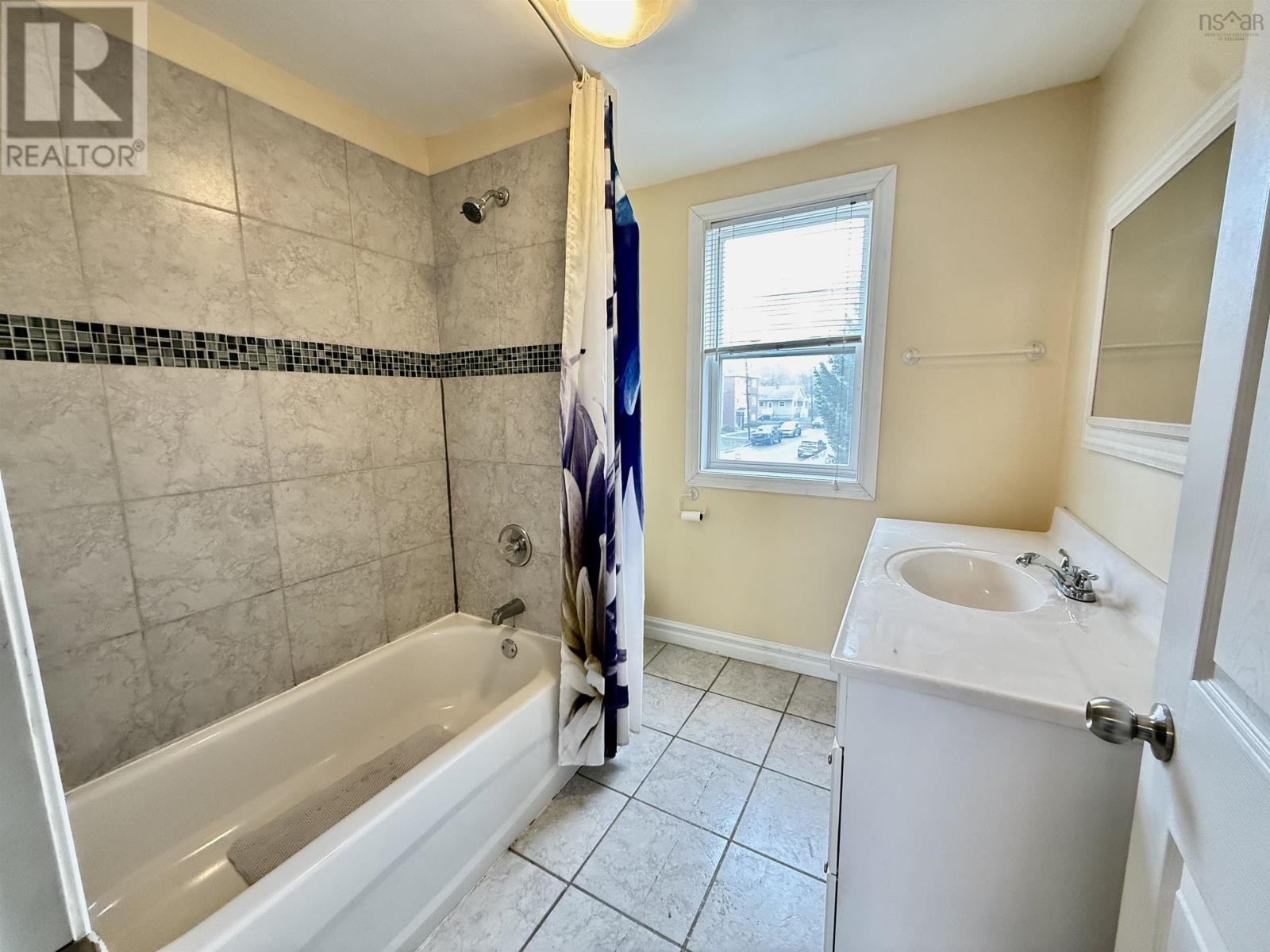 41 Irving Street - 23