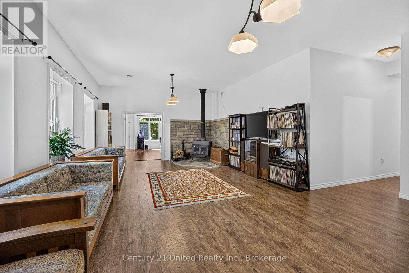 15 LIBRARY ROAD - 6
