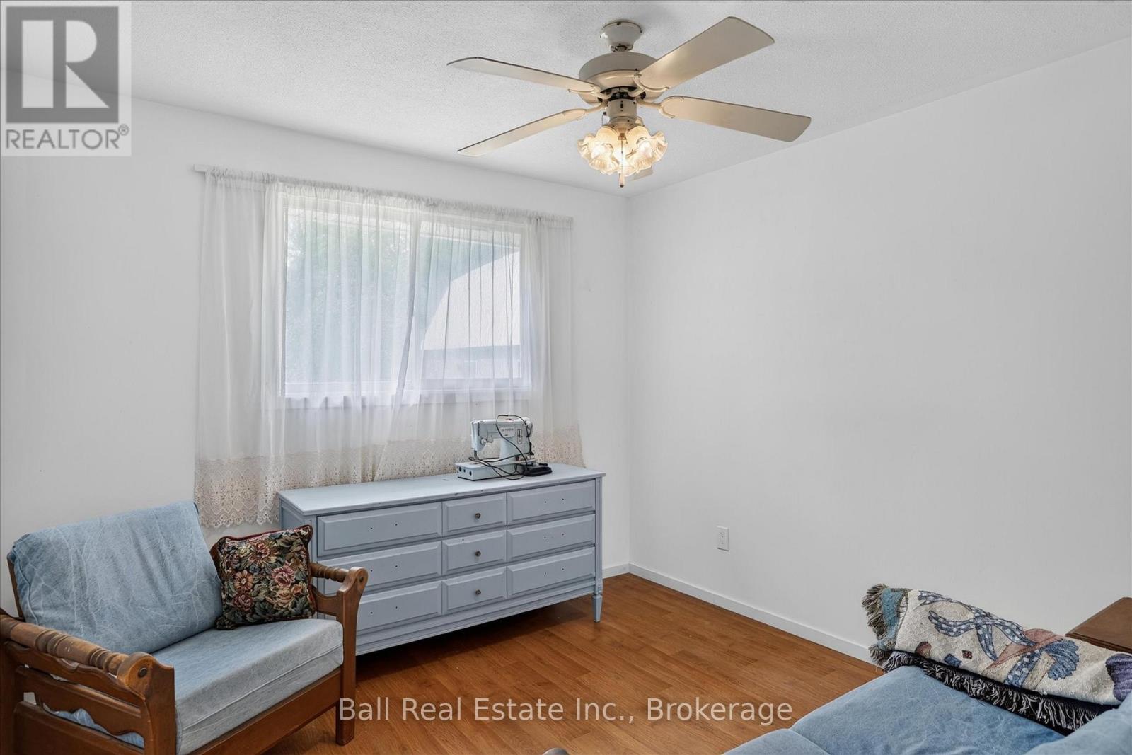 751 FORD CRESCENT - 27