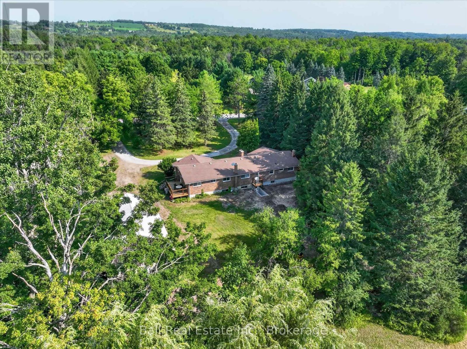 751 FORD CRESCENT - 48