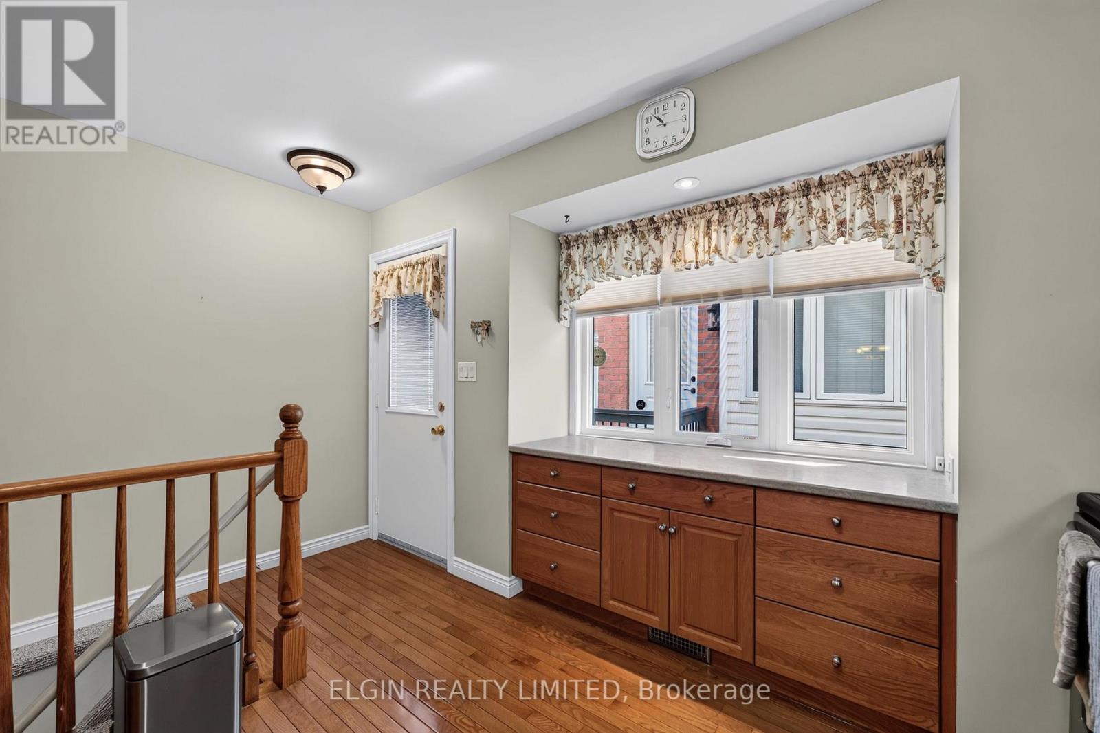 108 MANOR ROAD - 11