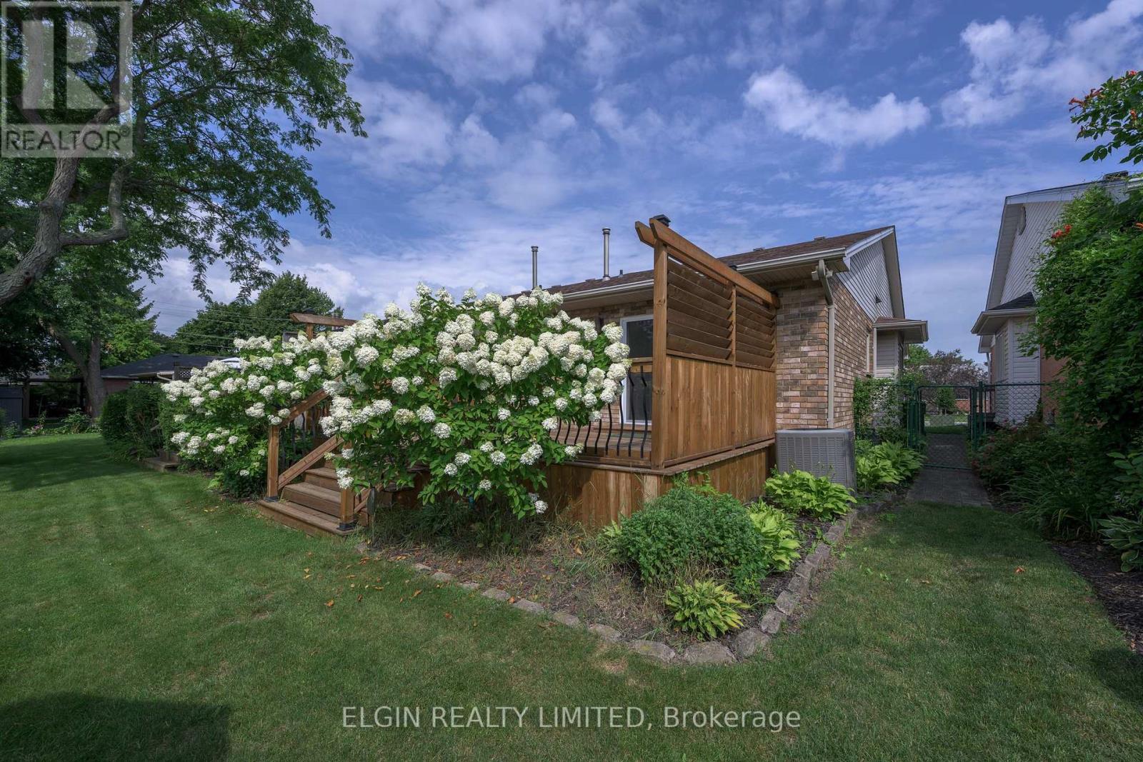 108 MANOR ROAD - 28