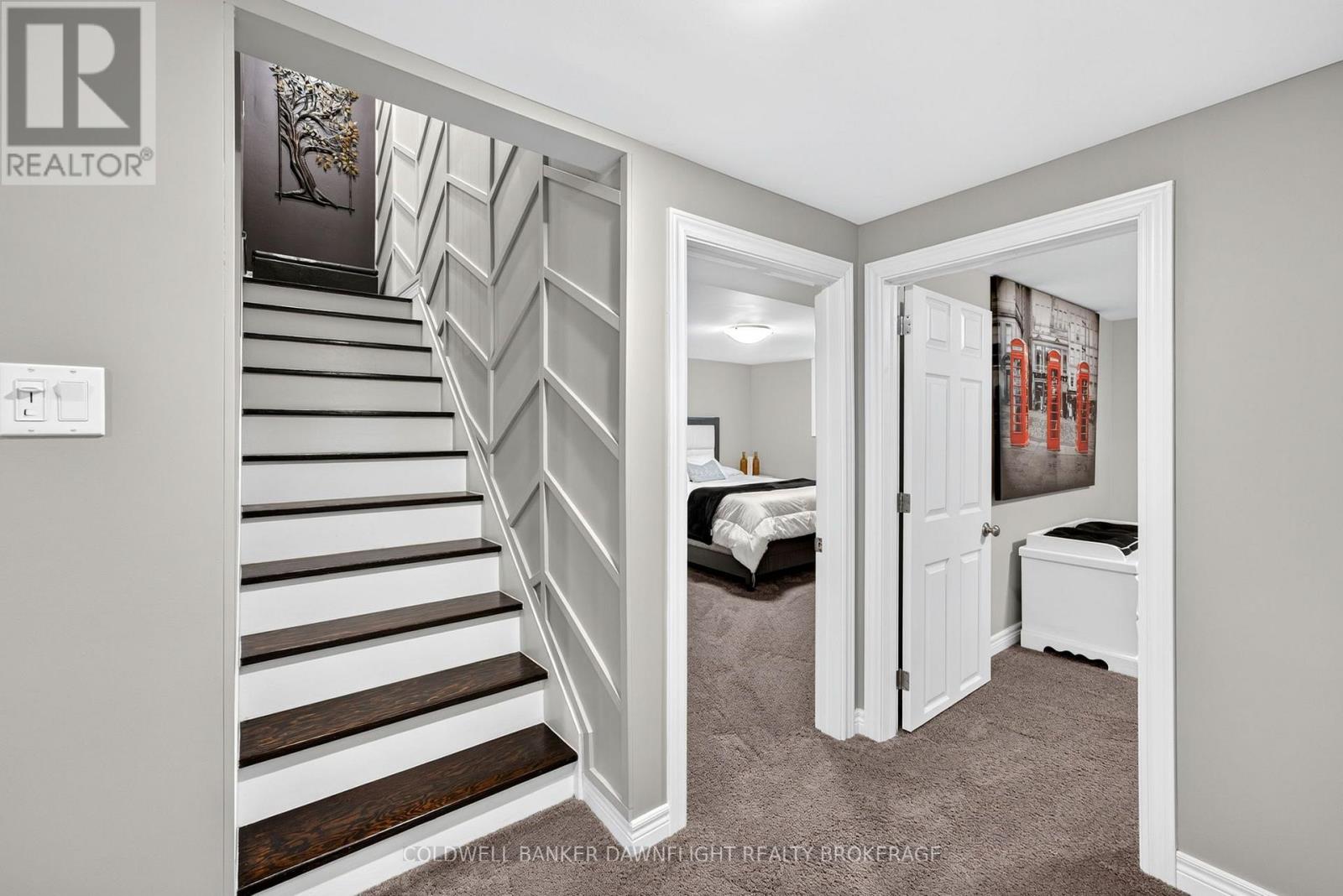 76 SANDERS STREET W - Image 39