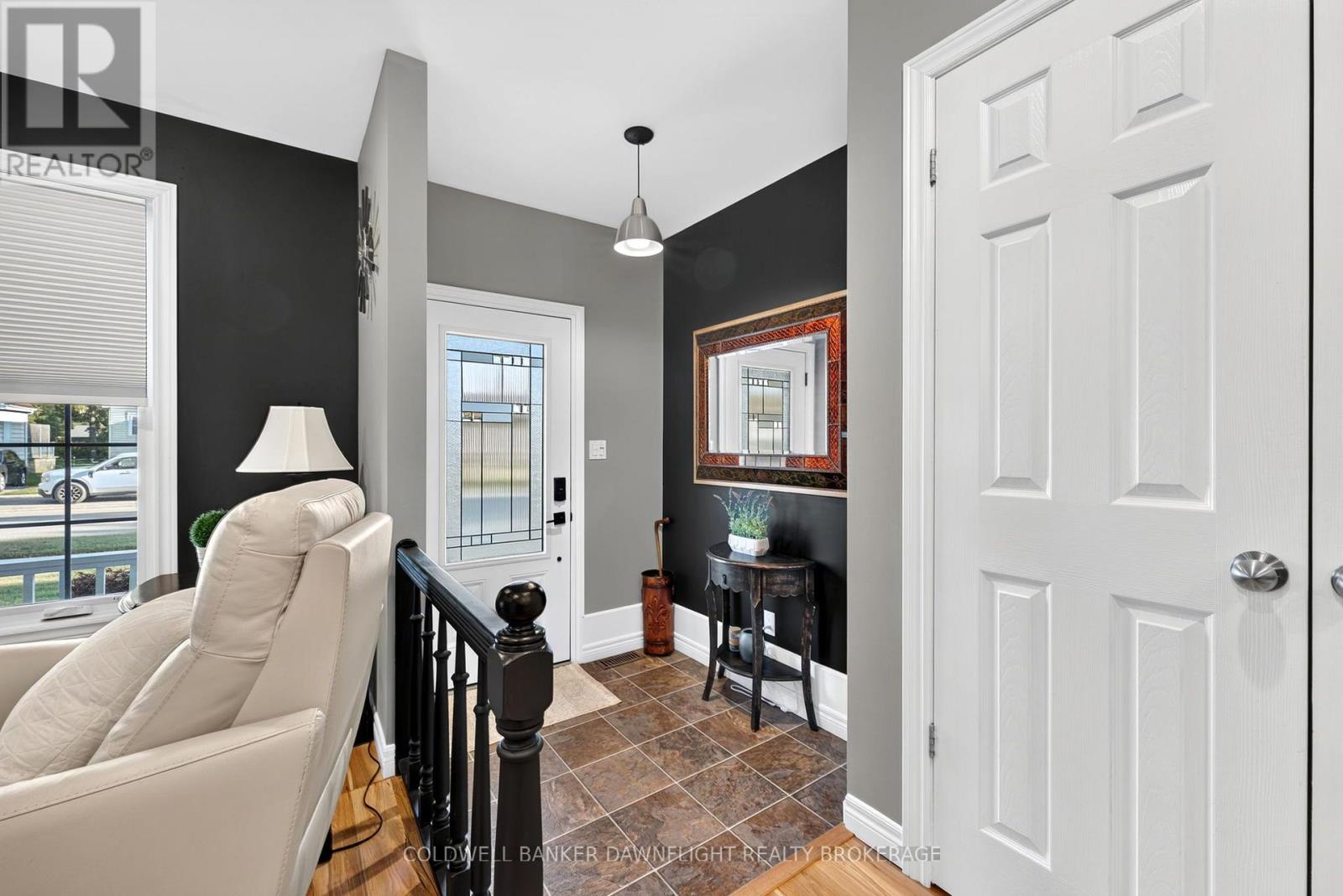 76 SANDERS STREET W - Image 9