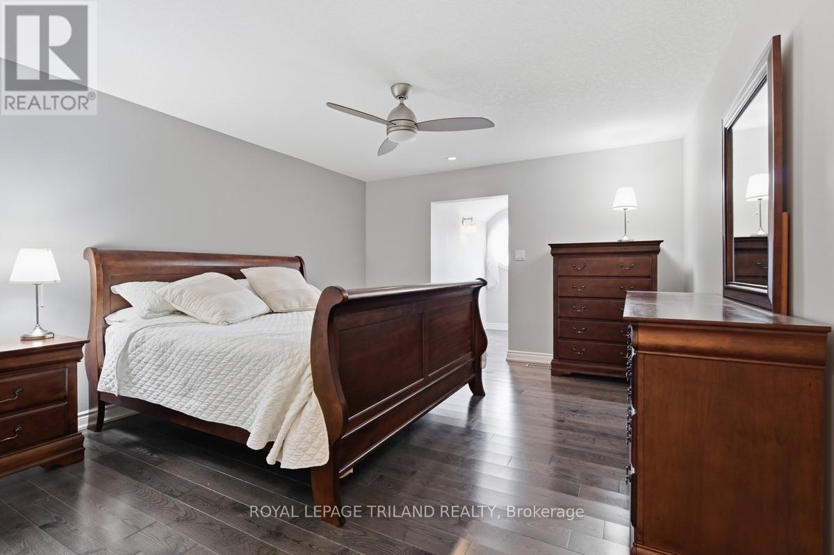 #28 2215 CALLINGHAM DRIVE - 23