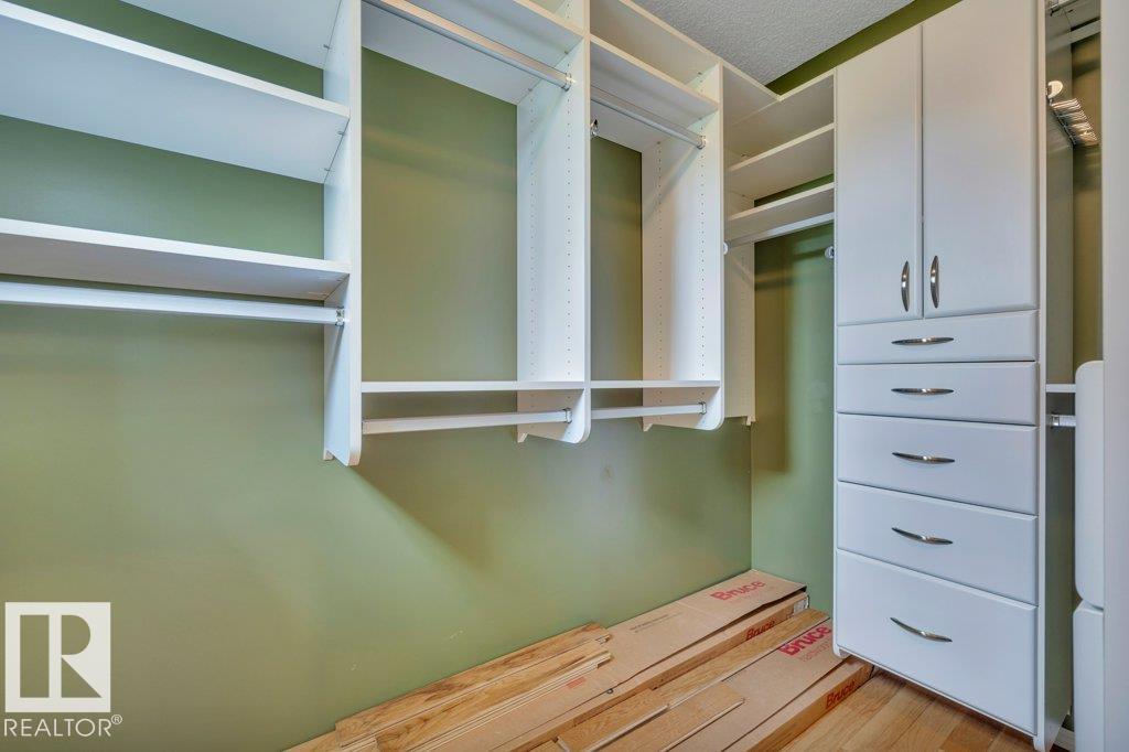 7948 13 AV SW - Image 24