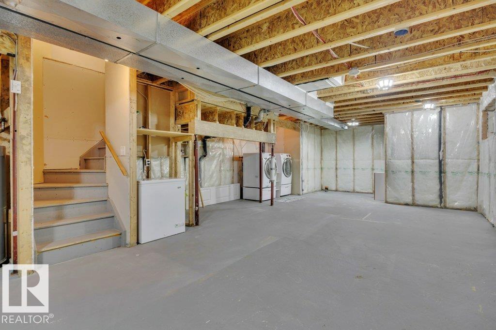 7948 13 AV SW - Image 32