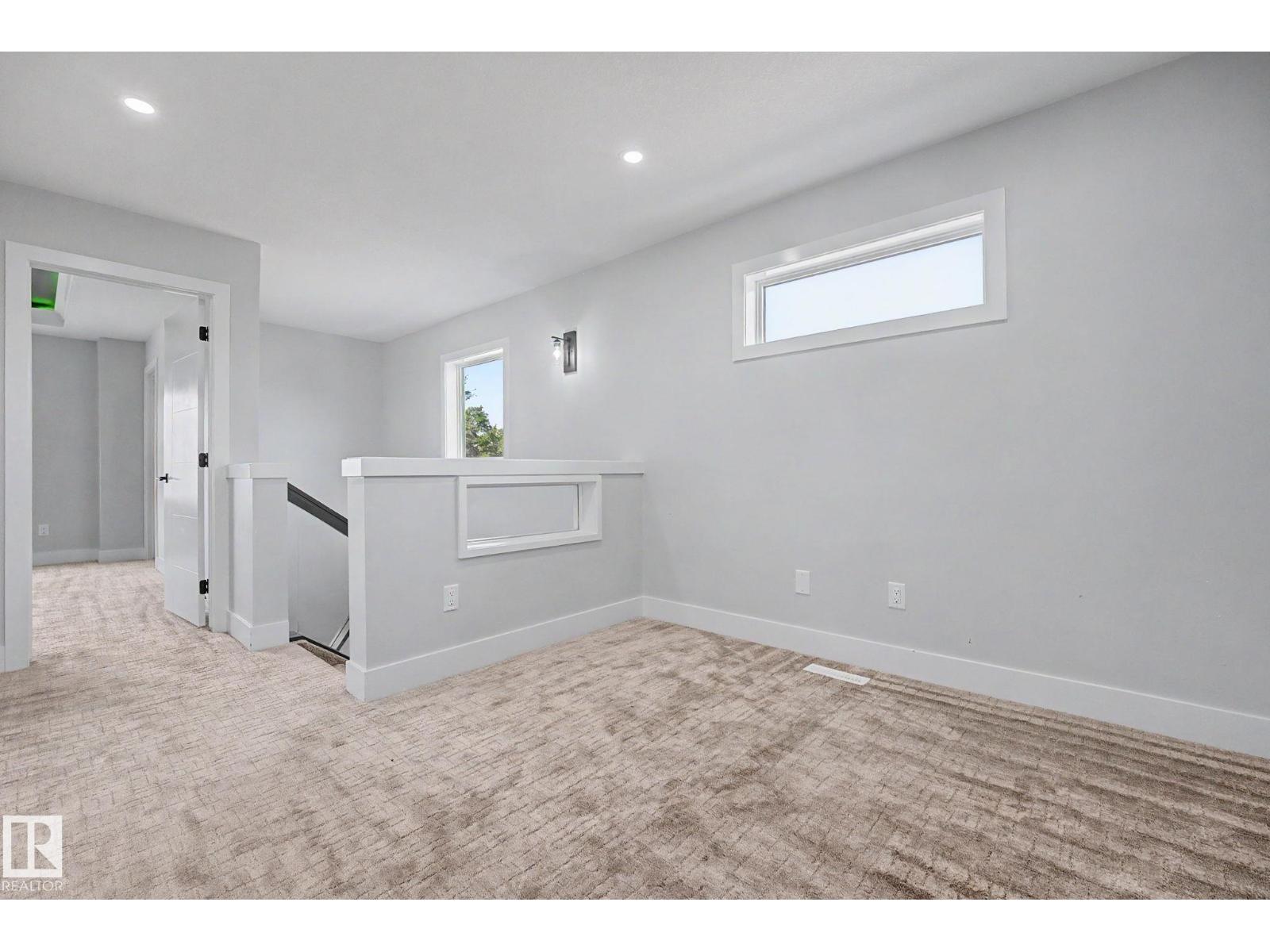 10333 157 ST NW - 23