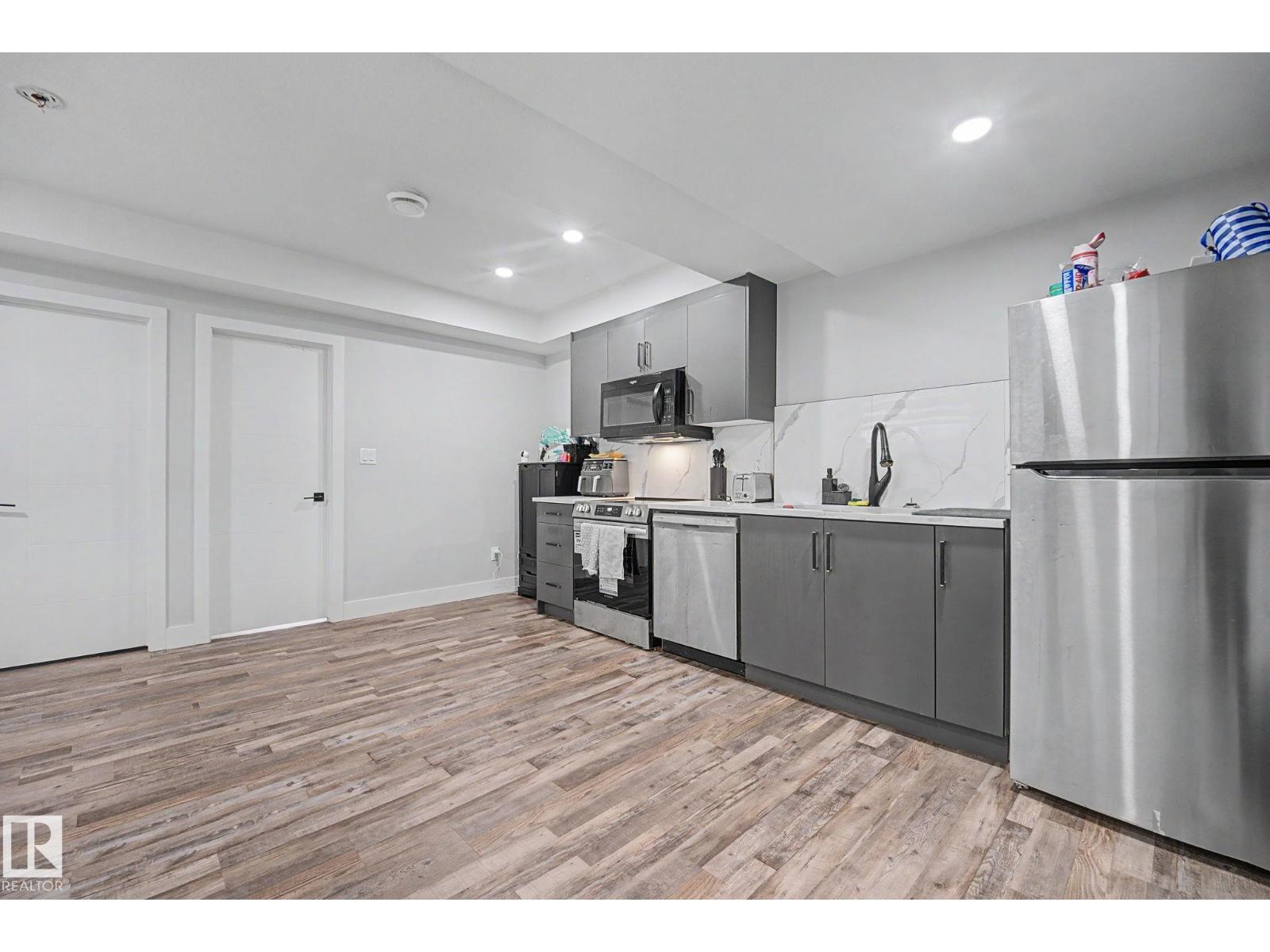 10333 157 ST NW - Image 37