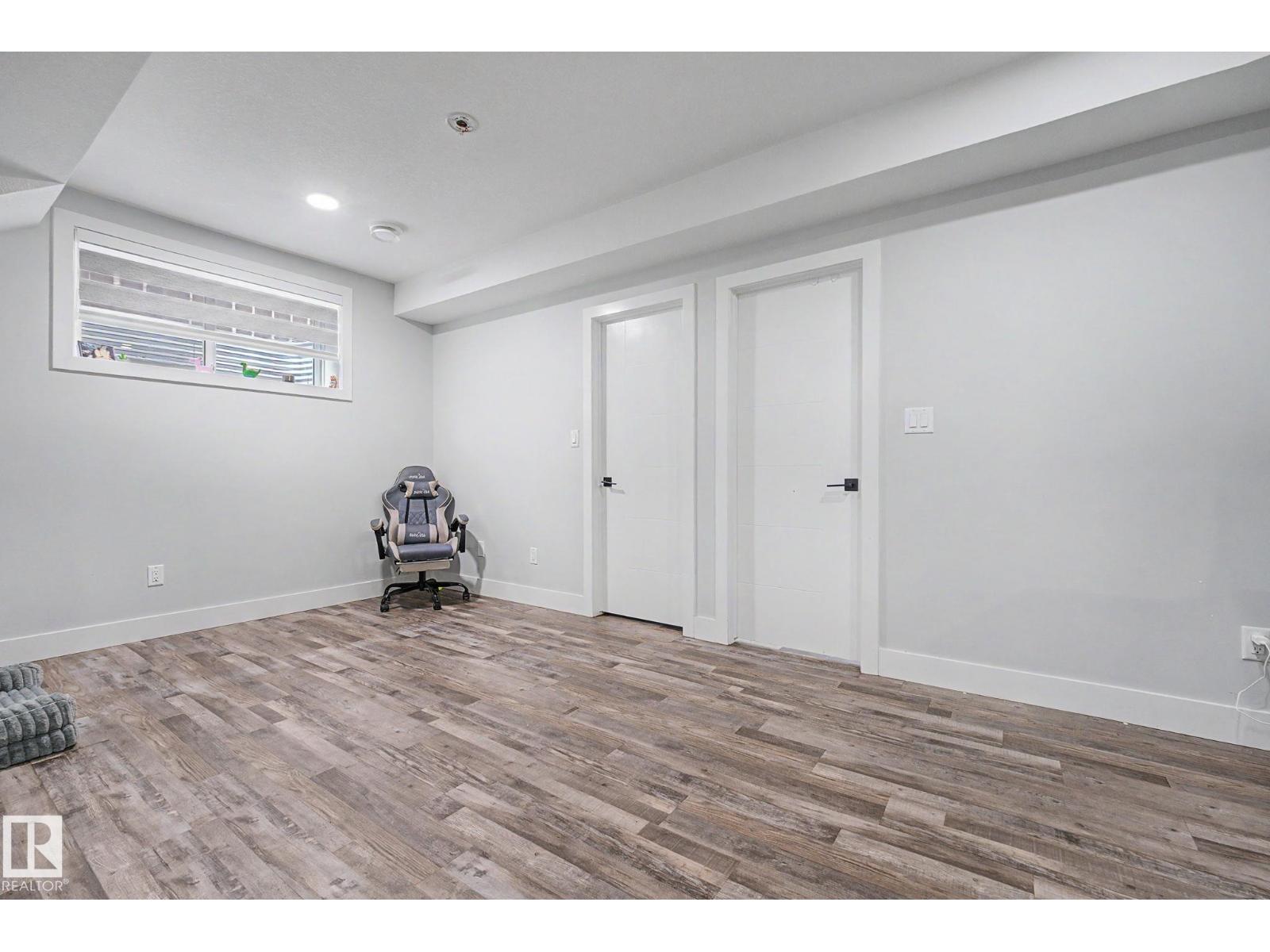10333 157 ST NW - Image 38