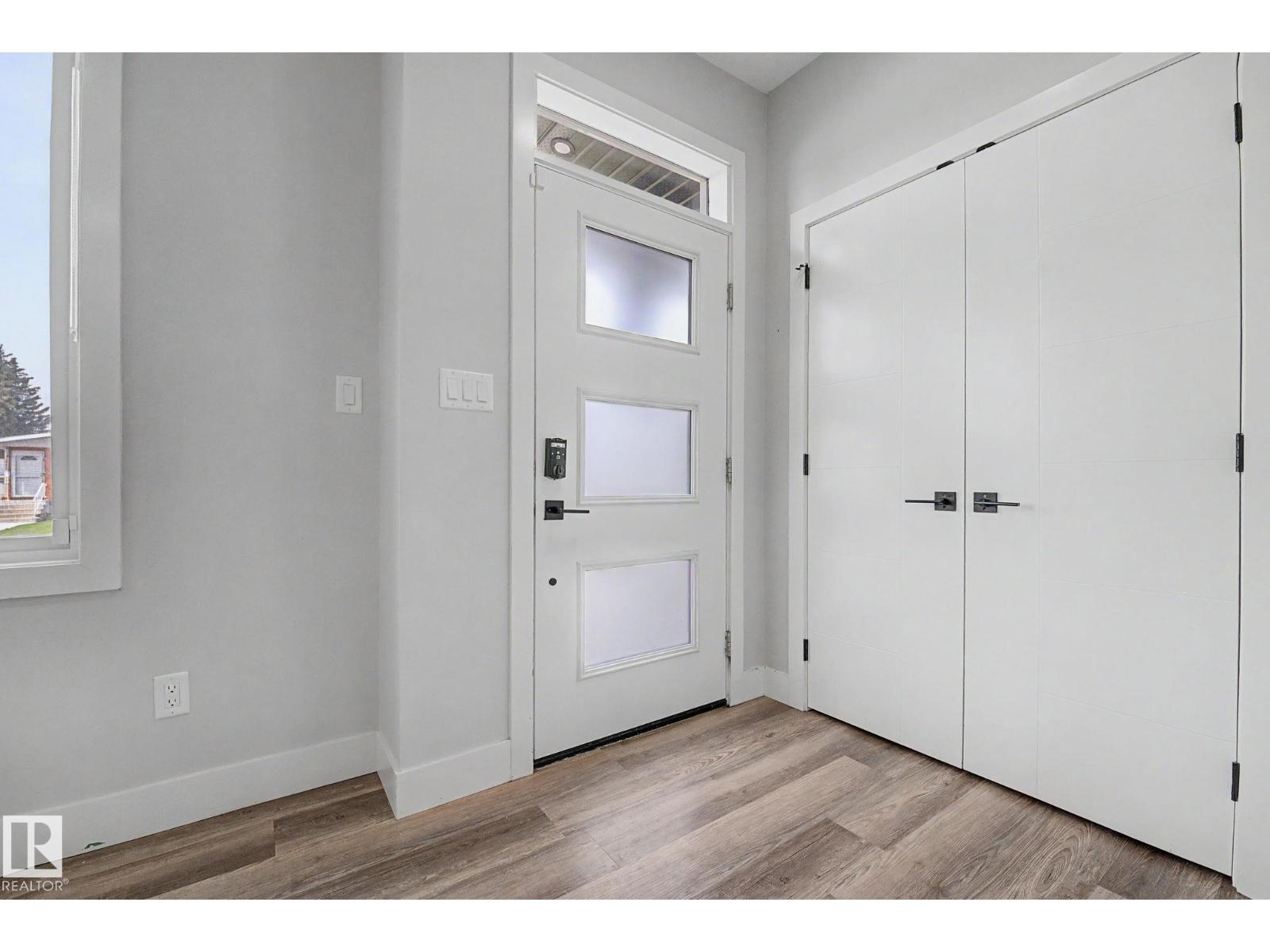 10333 157 ST NW - 4