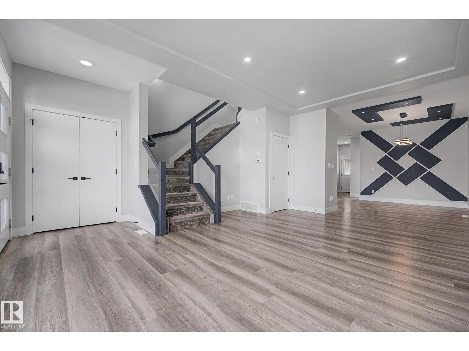 10333 157 ST NW - Image 5