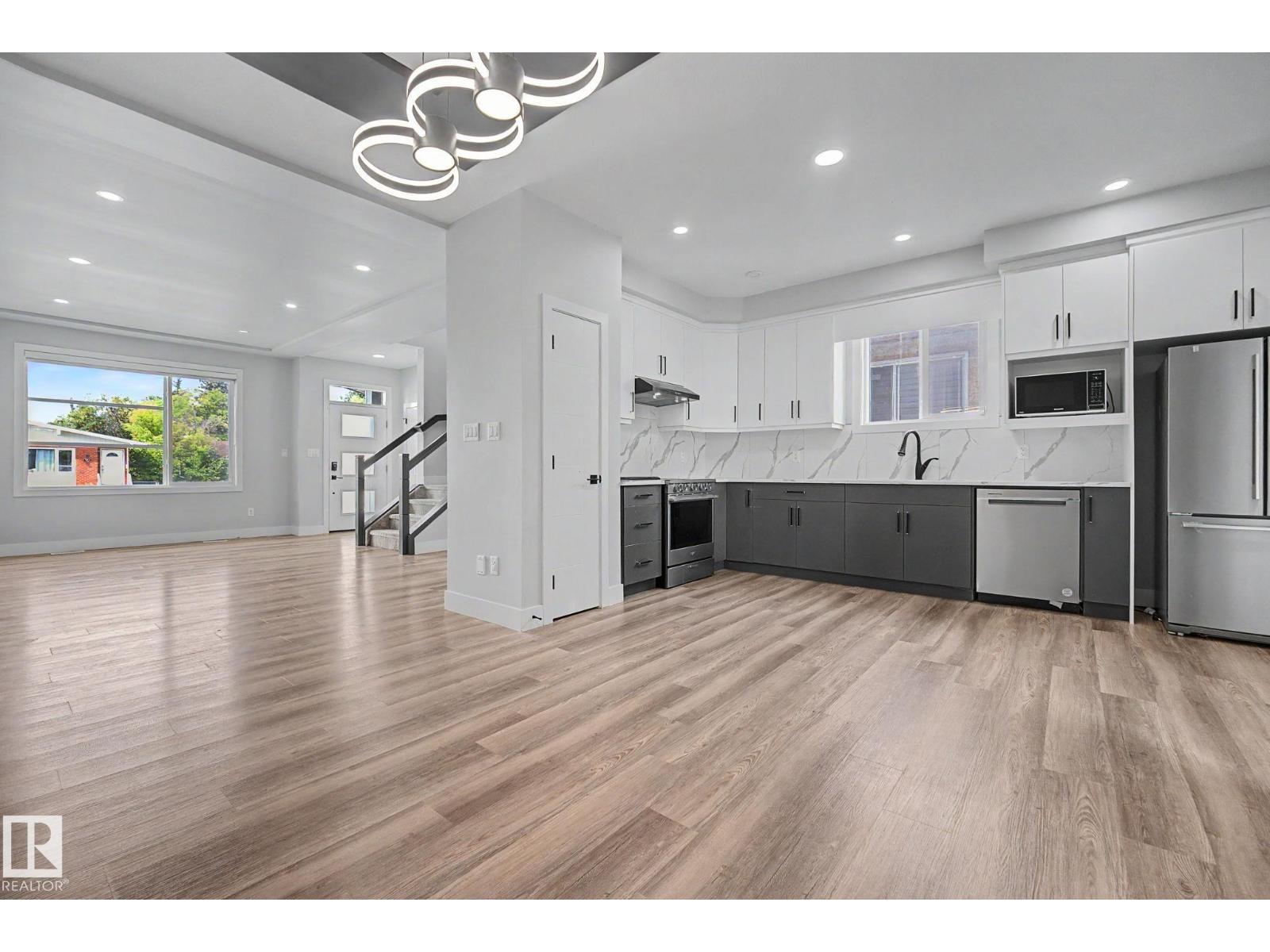 10333 157 ST NW - Image 8