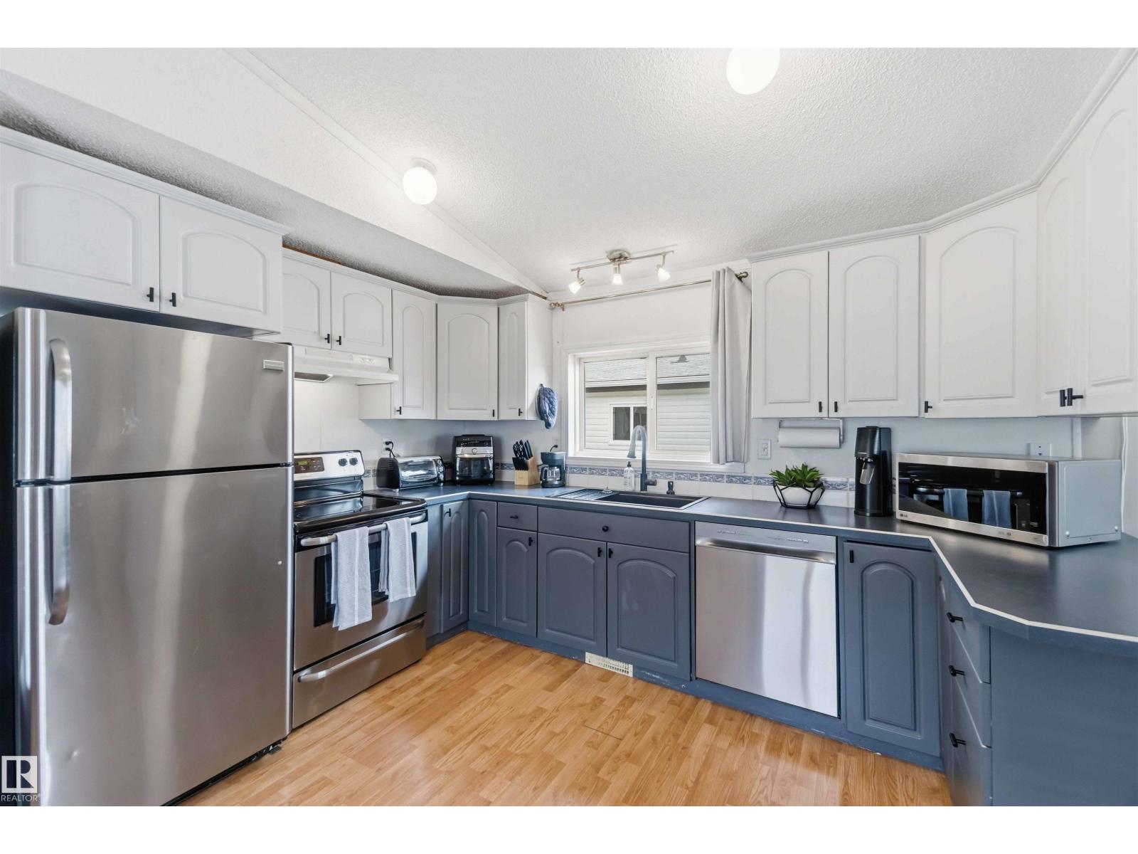 3402 LAKEVIEW PT NW - Image 11