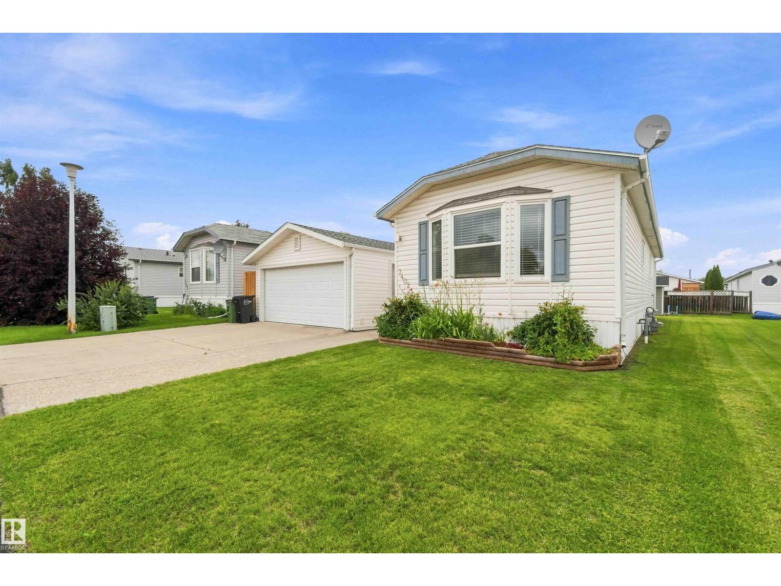 3402 LAKEVIEW PT NW, Westview Village, Edmonton photo 3