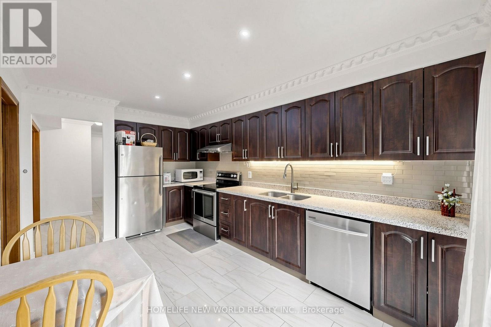 65 TANGMERE CRESCENT - 10
