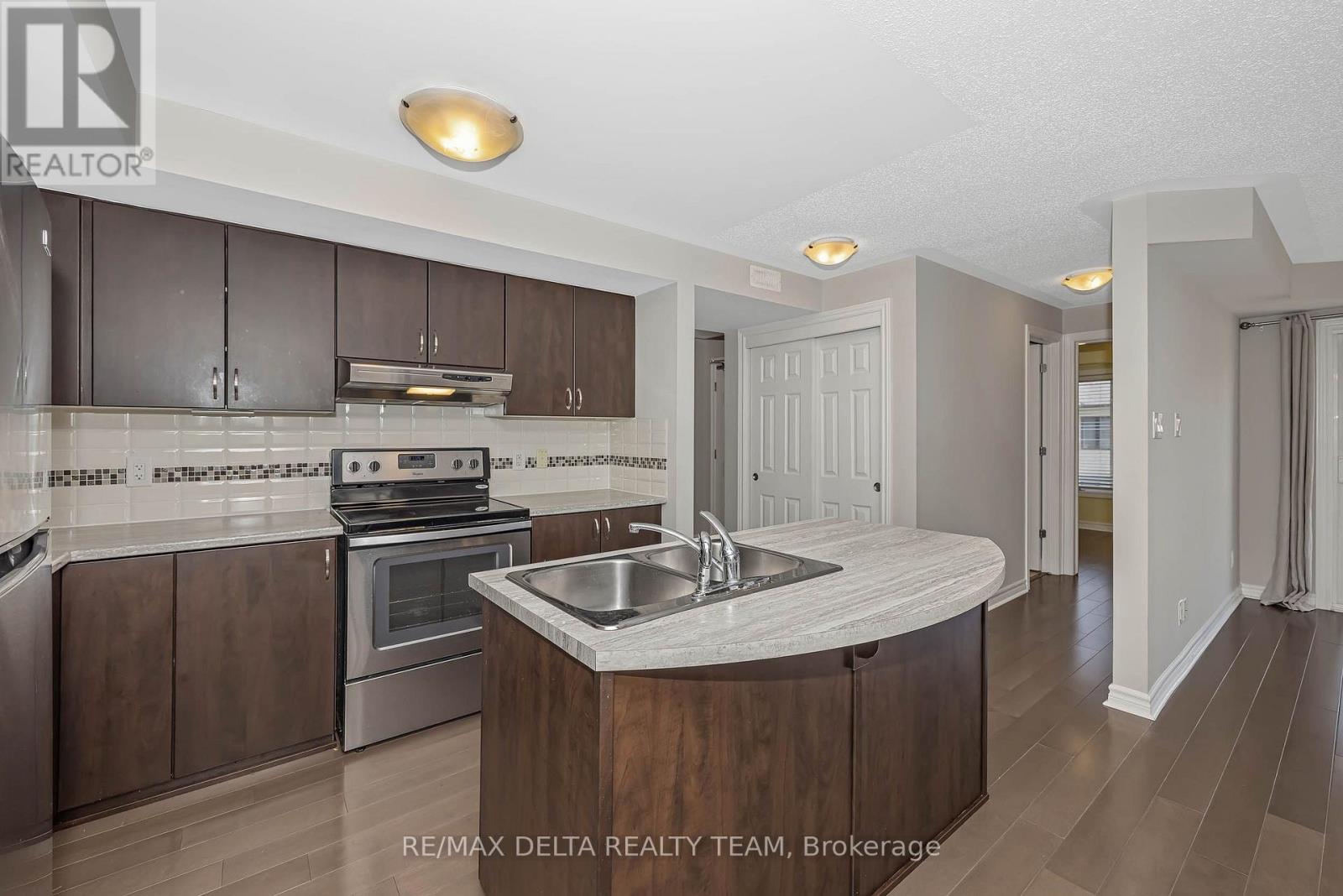 2 Bed, 2 Bath House for Rent in Ottawa – 8 – 115 BLUESTONE PRIVATE, Ottawa – MLS# X13649156 - Image 10