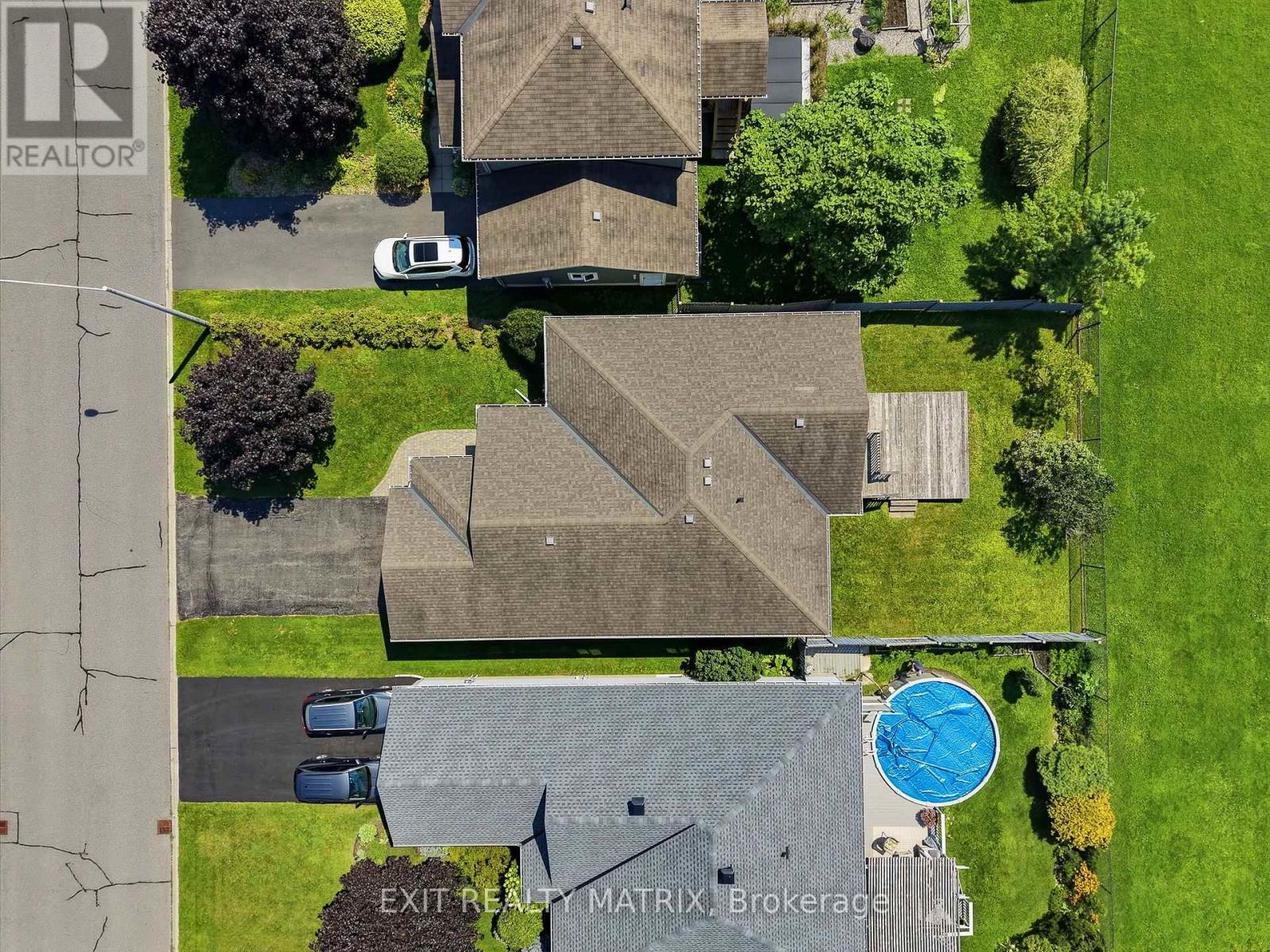 28 STATION TRAIL STREET - Image 33