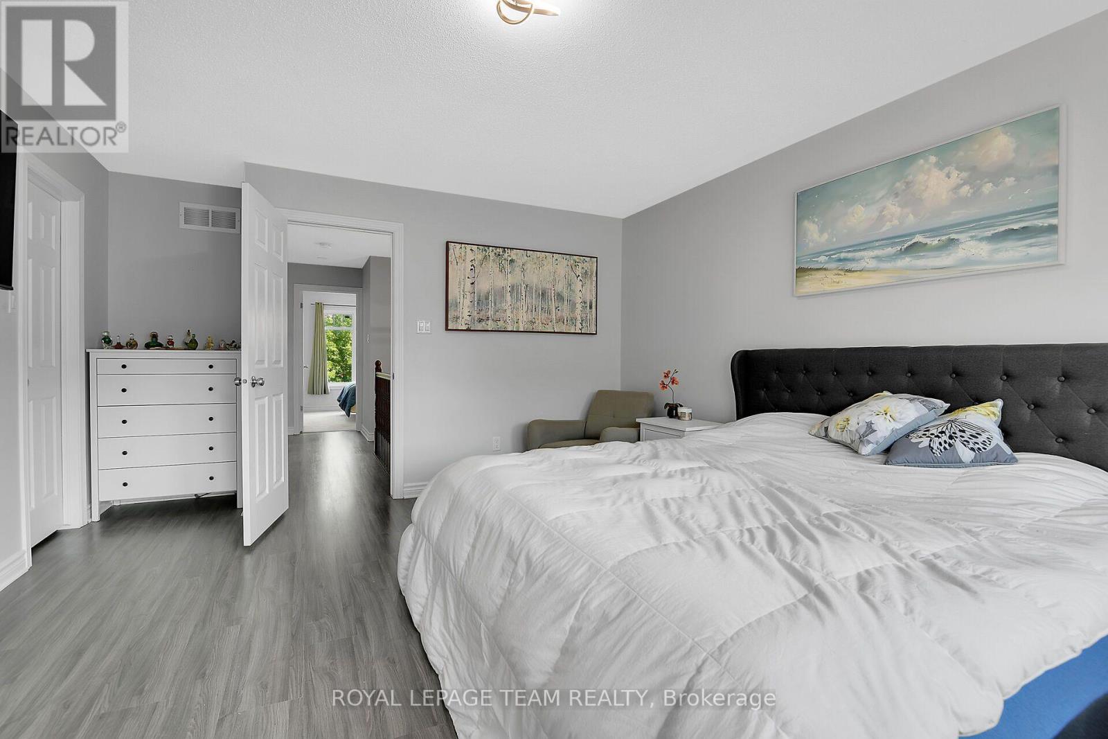 3 Bed, 3 Bath House for Sale in Ottawa – 107 GARRITY CRESCENT, Ottawa – MLS# X13649246 - Image 21