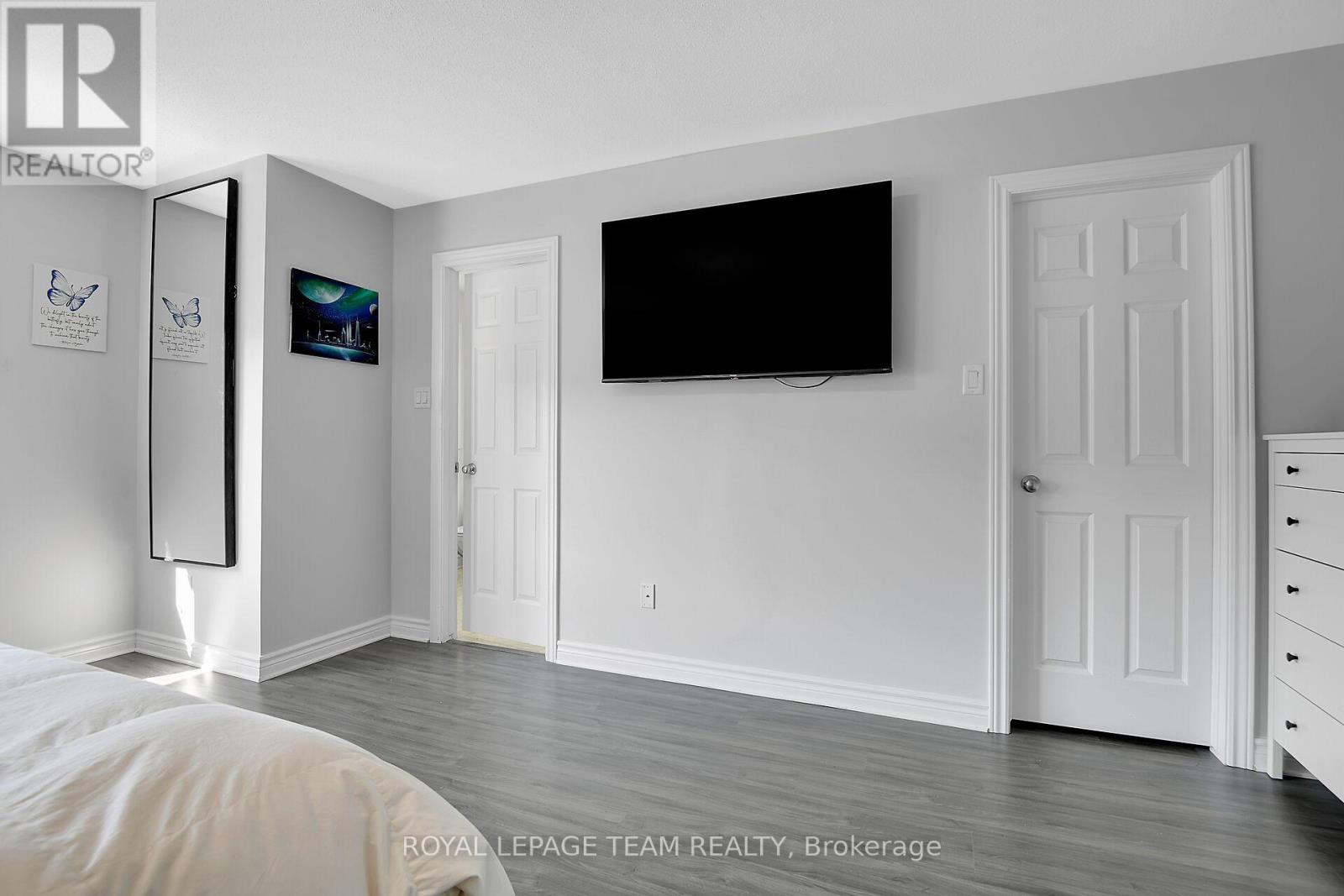 107 GARRITY CRESCENT - 22