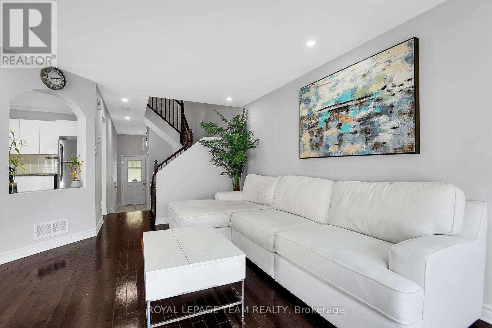 3 Bed, 3 Bath House for Sale in Ottawa – 107 GARRITY CRESCENT, Ottawa – MLS# X13649246 - Image 7