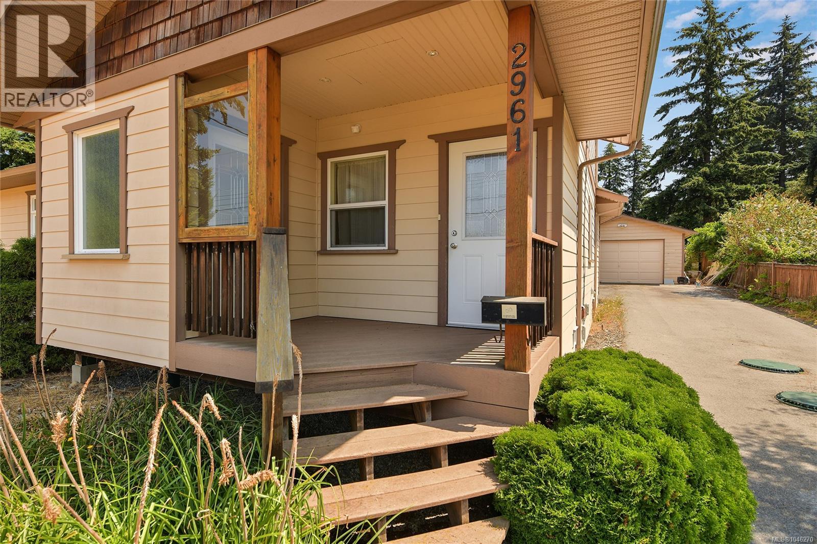 2961 Pickford Rd - 2