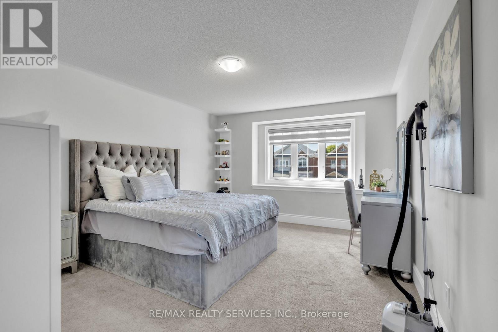 40 ROSEWELL CRESCENT - 23