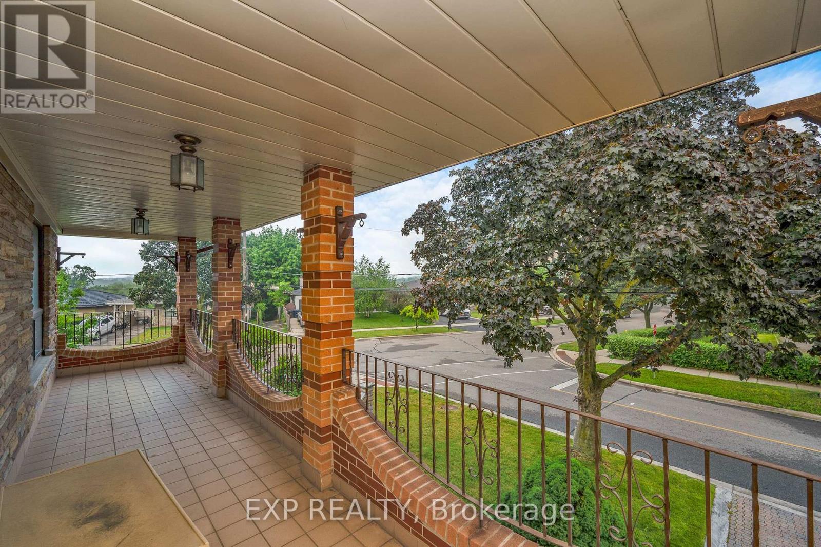 52 STORER DRIVE - Image 21