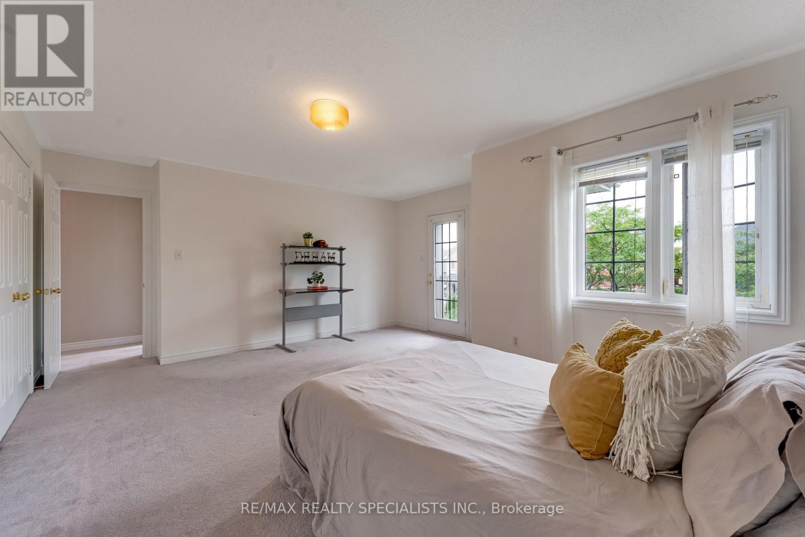 59 MASTERS GREEN CRESCENT - 21