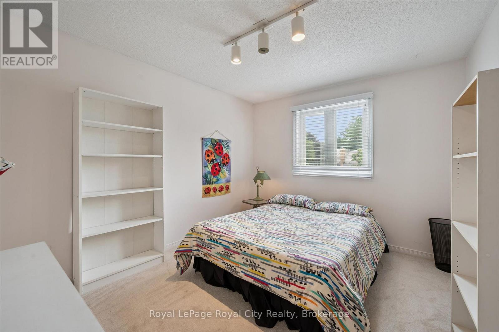 8 MOLLISON COURT - Image 17