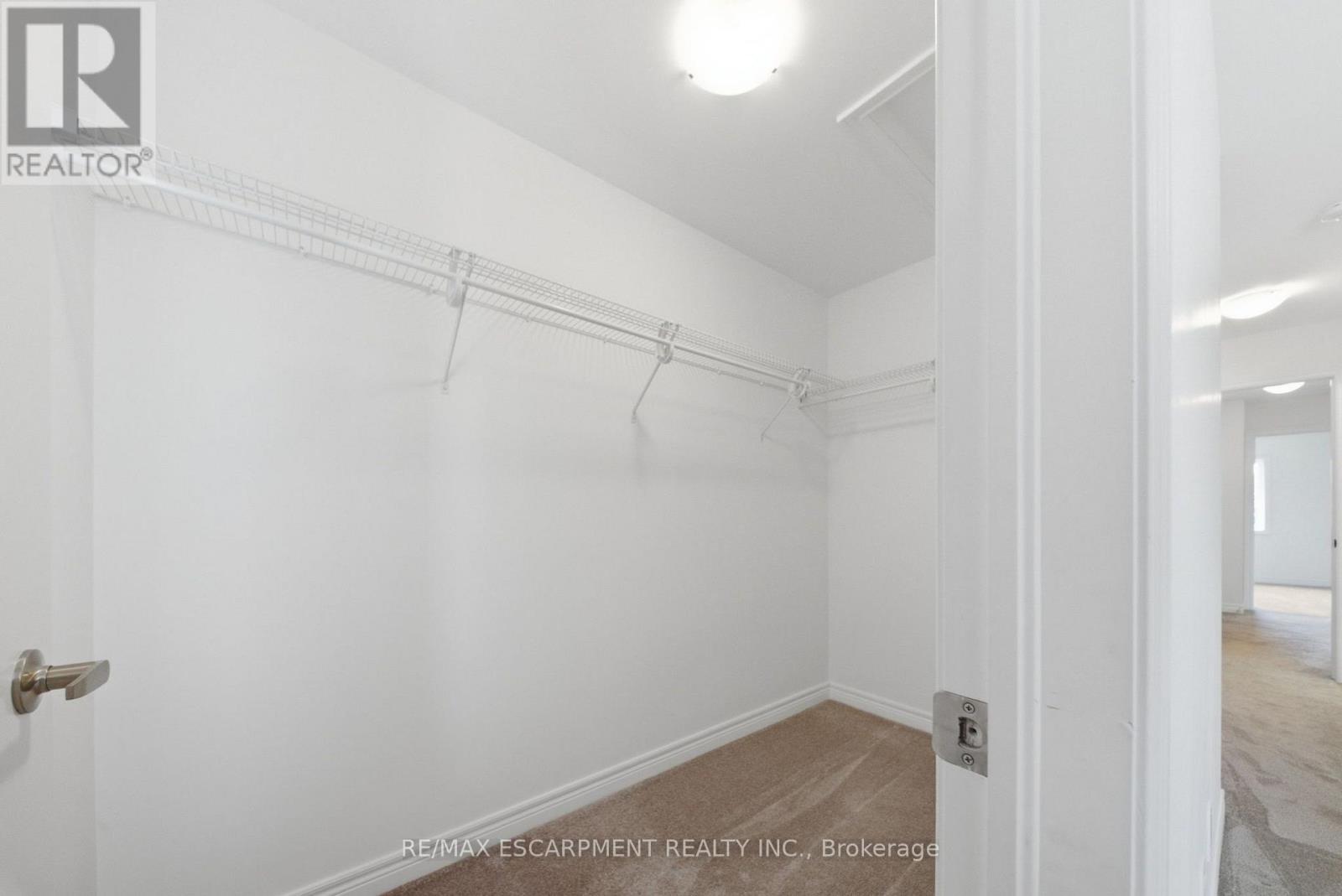 #18 27 RACHEL DRIVE - 32
