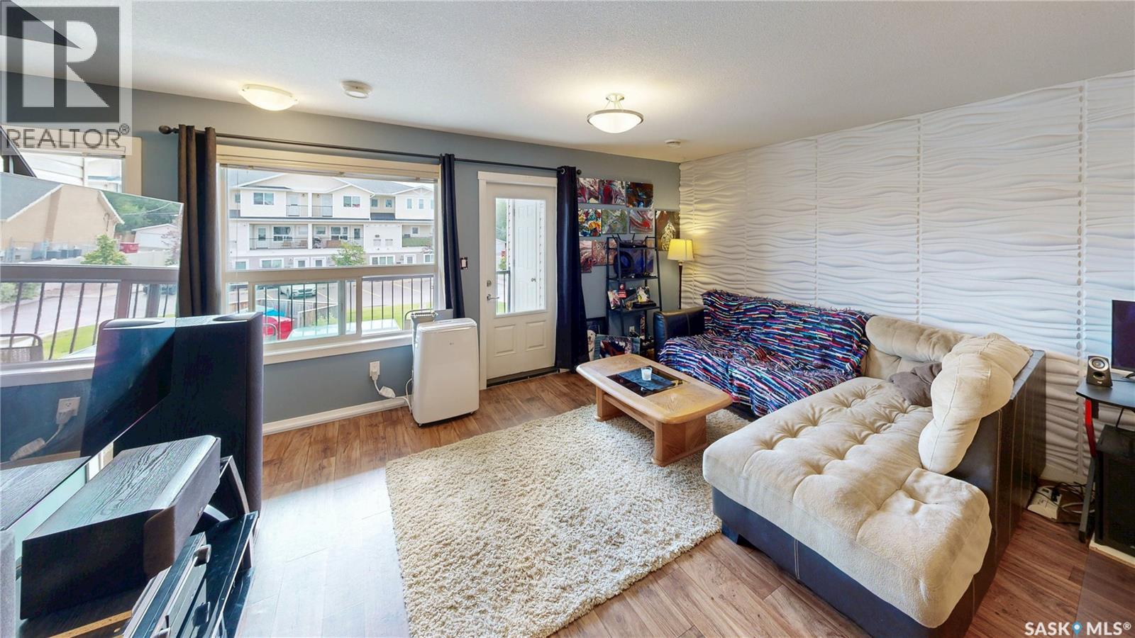 #216 1220 Empress STREET - 9