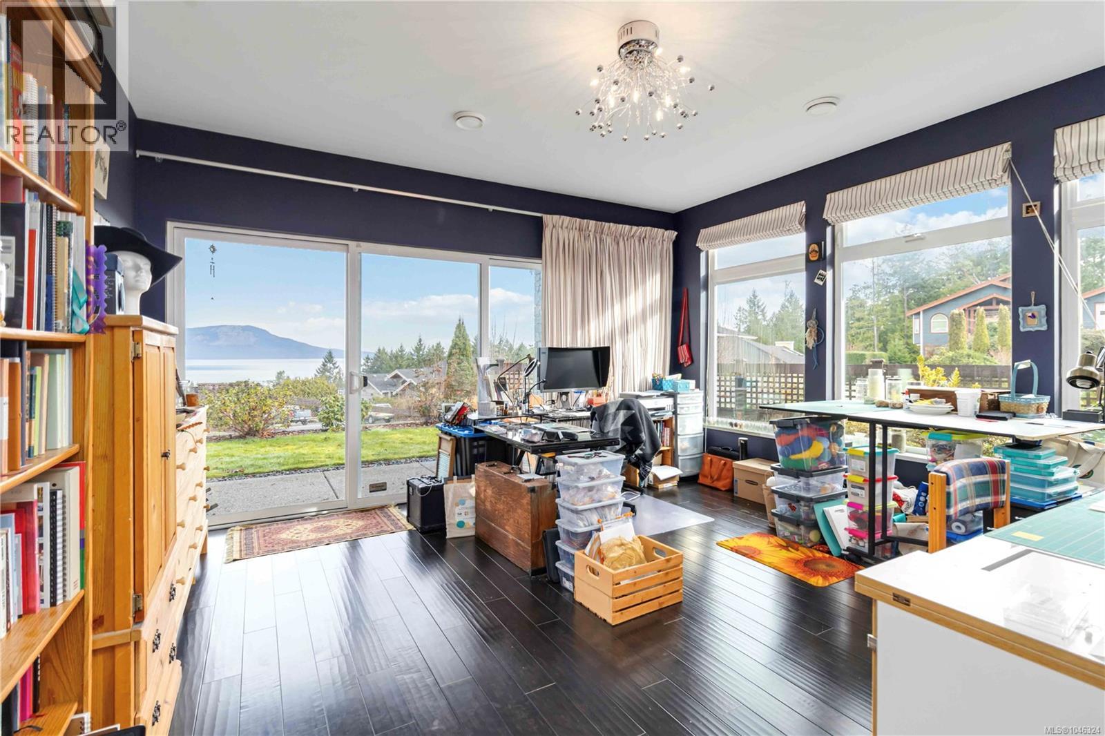 532 Sentinel Dr - 42